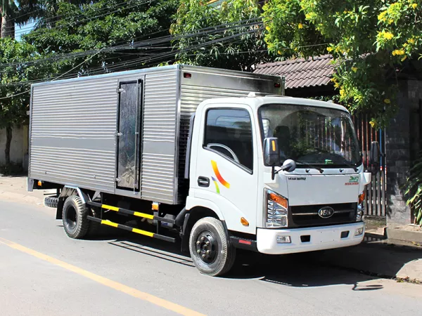 Dịch vụ thay Kính chắn gió xe tải Veam VT252 tận nơi